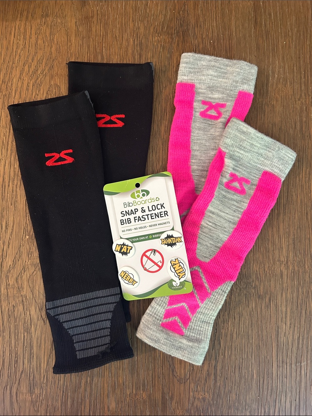 2 Pairs Athletic Compression Sleeves for legs with Pink & Black Colorway